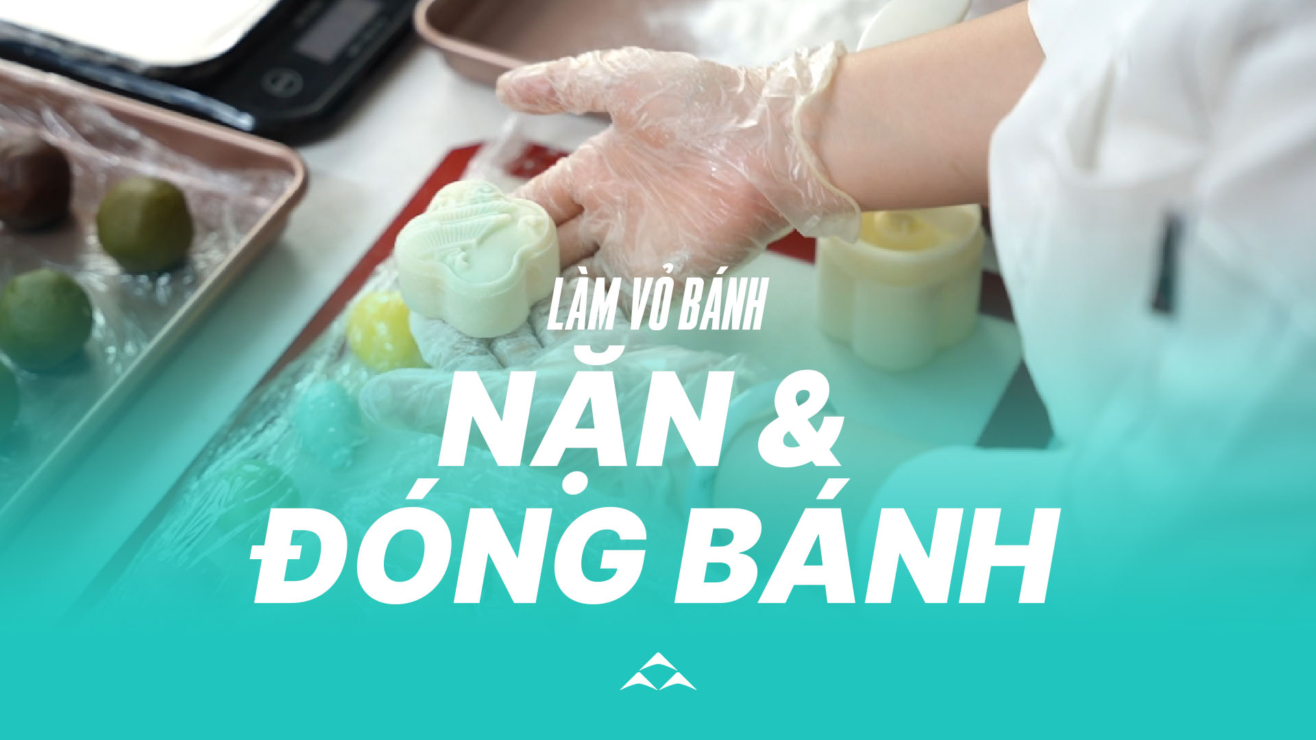 Nặn và đóng bánh